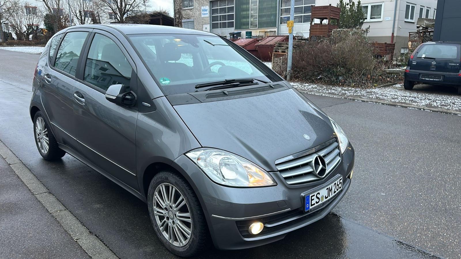 Mercedes-Benz A 160+RENTNERFAHRZEUG*ALU*SCHECKHEFT*TÜV NEU