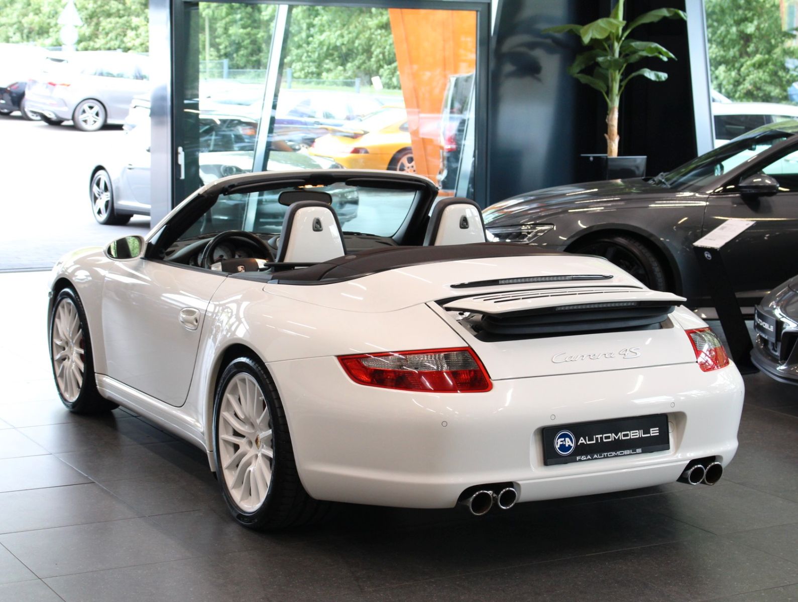 Fahrzeugabbildung Porsche 911 997 Carrera 4 S Cabrio Sport Chrono