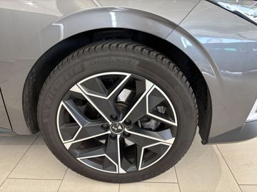 Fotografie 4 des Citroën DS4 PureTech 180 CROSS RIVOLI