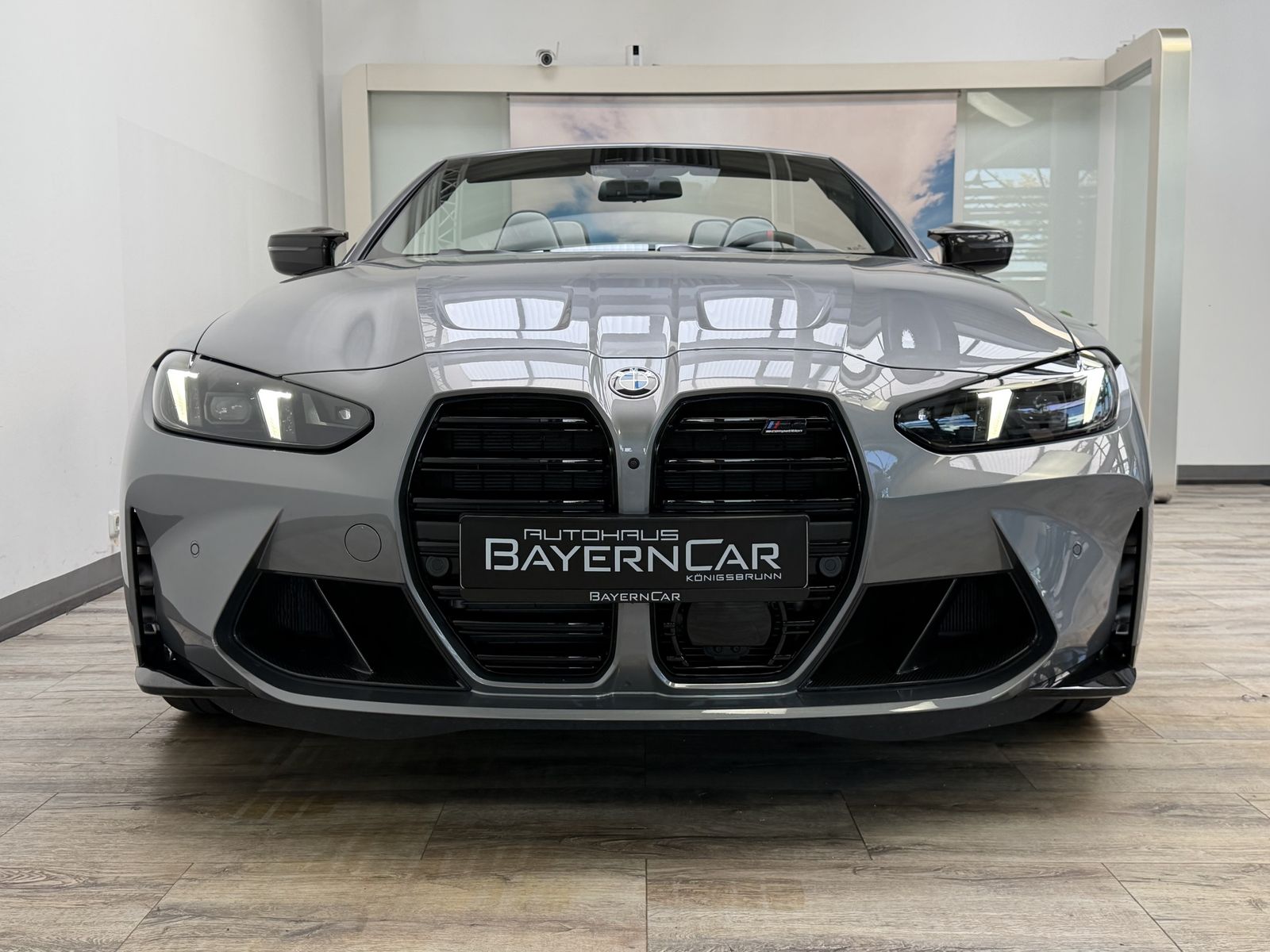 BMW M4 xDrive Comp. Cab. CarbonExt. ACC 360°Ultimate imagem 2