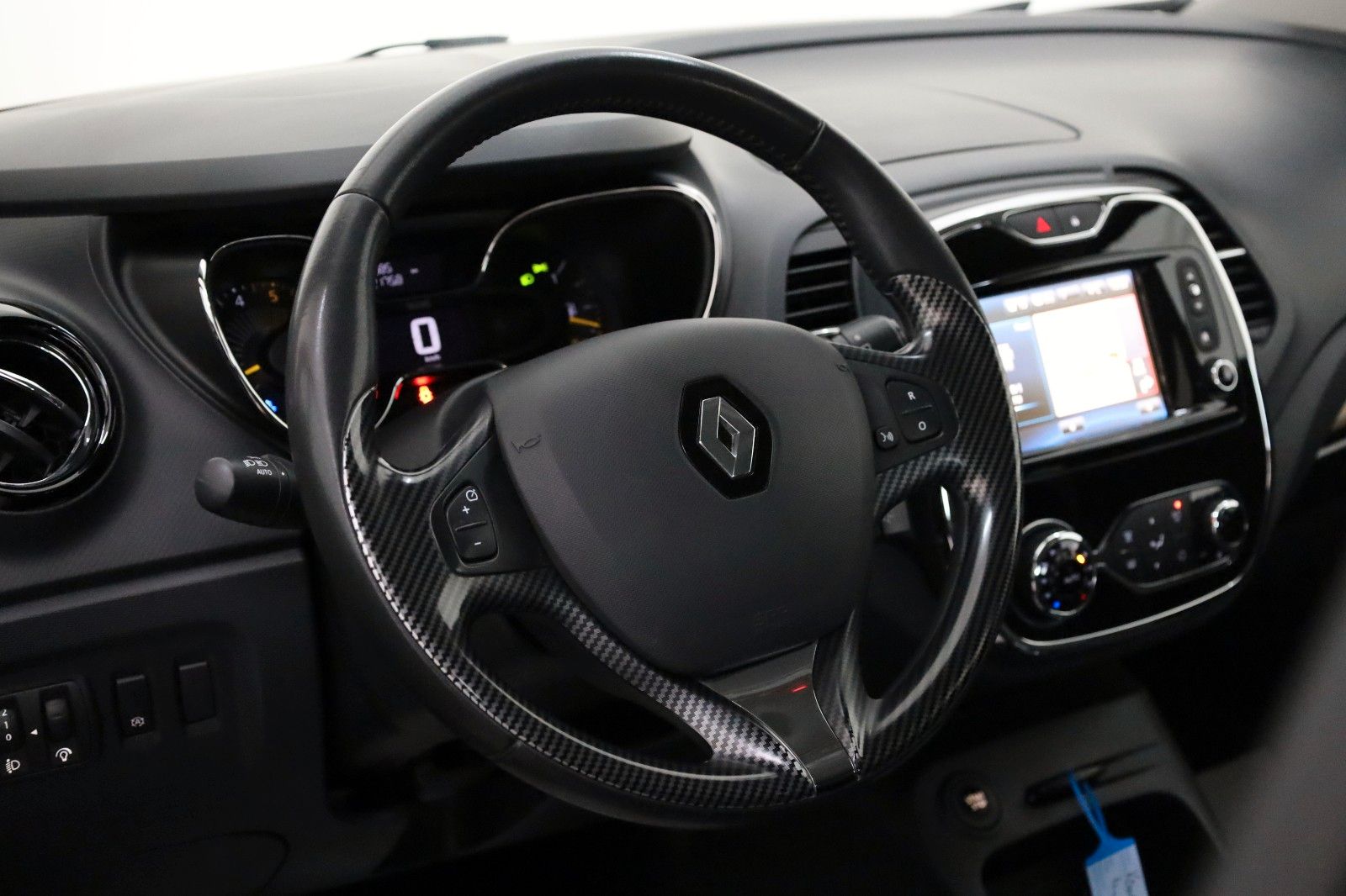 Fahrzeugabbildung Renault Captur XMOD Leder,Navi,SH,Kamera,SR+WR