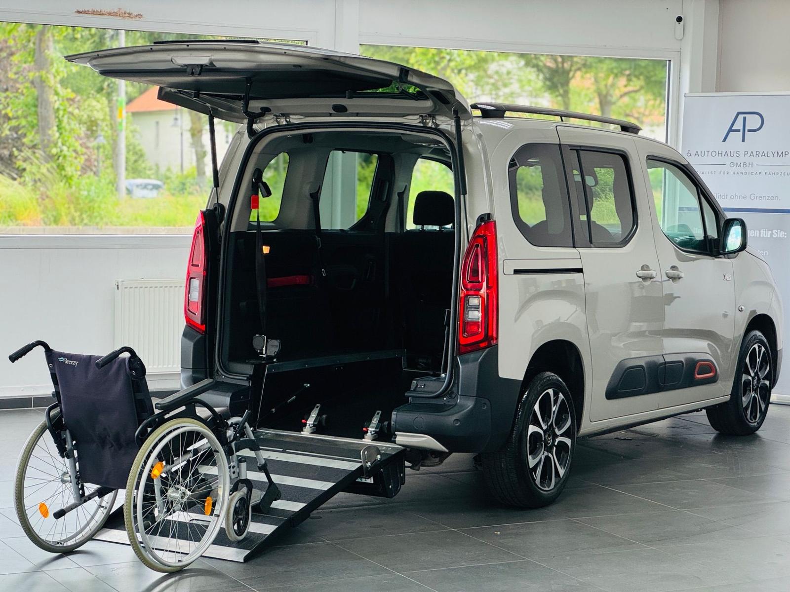 Citroën Berlingo 1.2 Shine M Behindertengerecht-Rampe