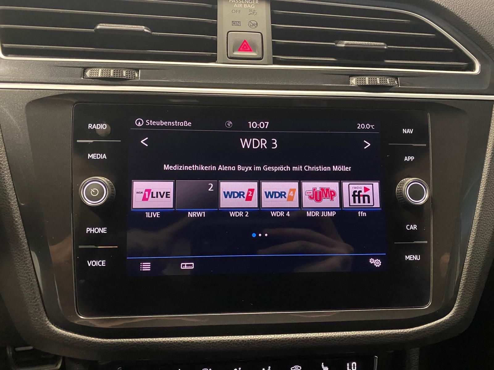 Fahrzeugabbildung Volkswagen Tiguan Comfortline Android Auto+APP+NAVI+ACC+PDC