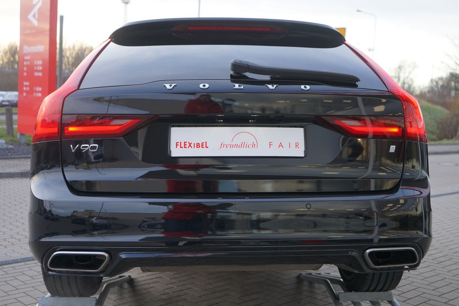 Volvo V90 T4 R Design Navi LED Head-Up Kamera foto 4