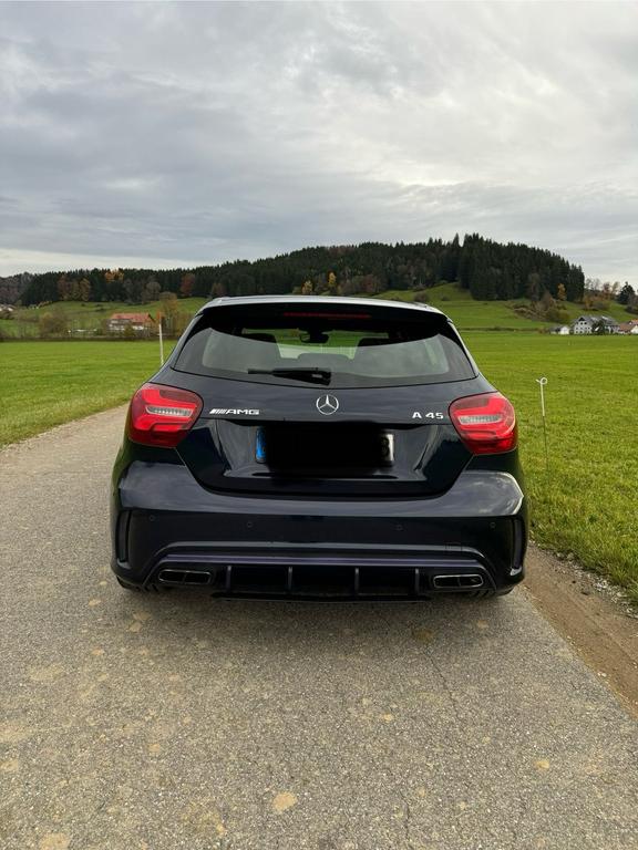 Mercedes-Benz A 45 AMG