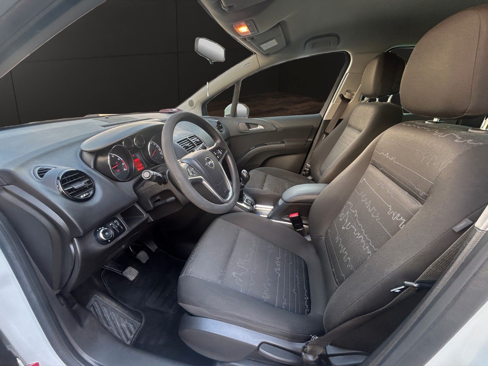 Fahrzeugabbildung Opel Meriva B Design Edition Klima/Parktronik PDC/