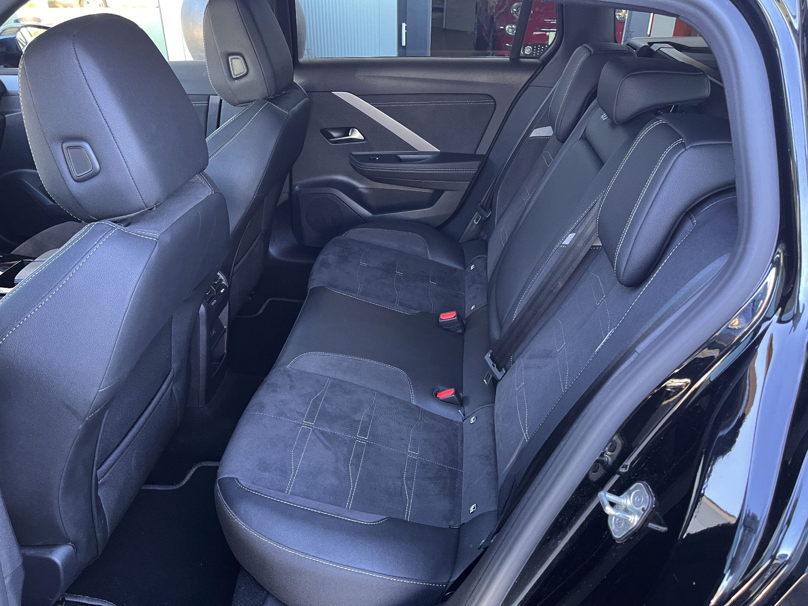 Fahrzeugabbildung Opel Astra L Sports Tourer GS