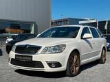 Skoda Octavia Combi RS, DSG Zylinder Kopfdichtung deff - Skoda Octavia aus 2010: RS