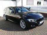 BMW 320d xDrive Touring M Sport *Leder+Pano+AHK+Head - BMW mit Diesel-Antrieb: Vollleder, Ambiente-Beleuchtung