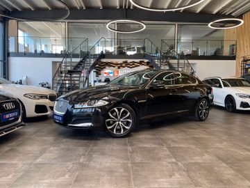 Jaguar XF 2.2 Diesel *LEDER*KAM*NAVI*PDC*SZHZ*XENON*