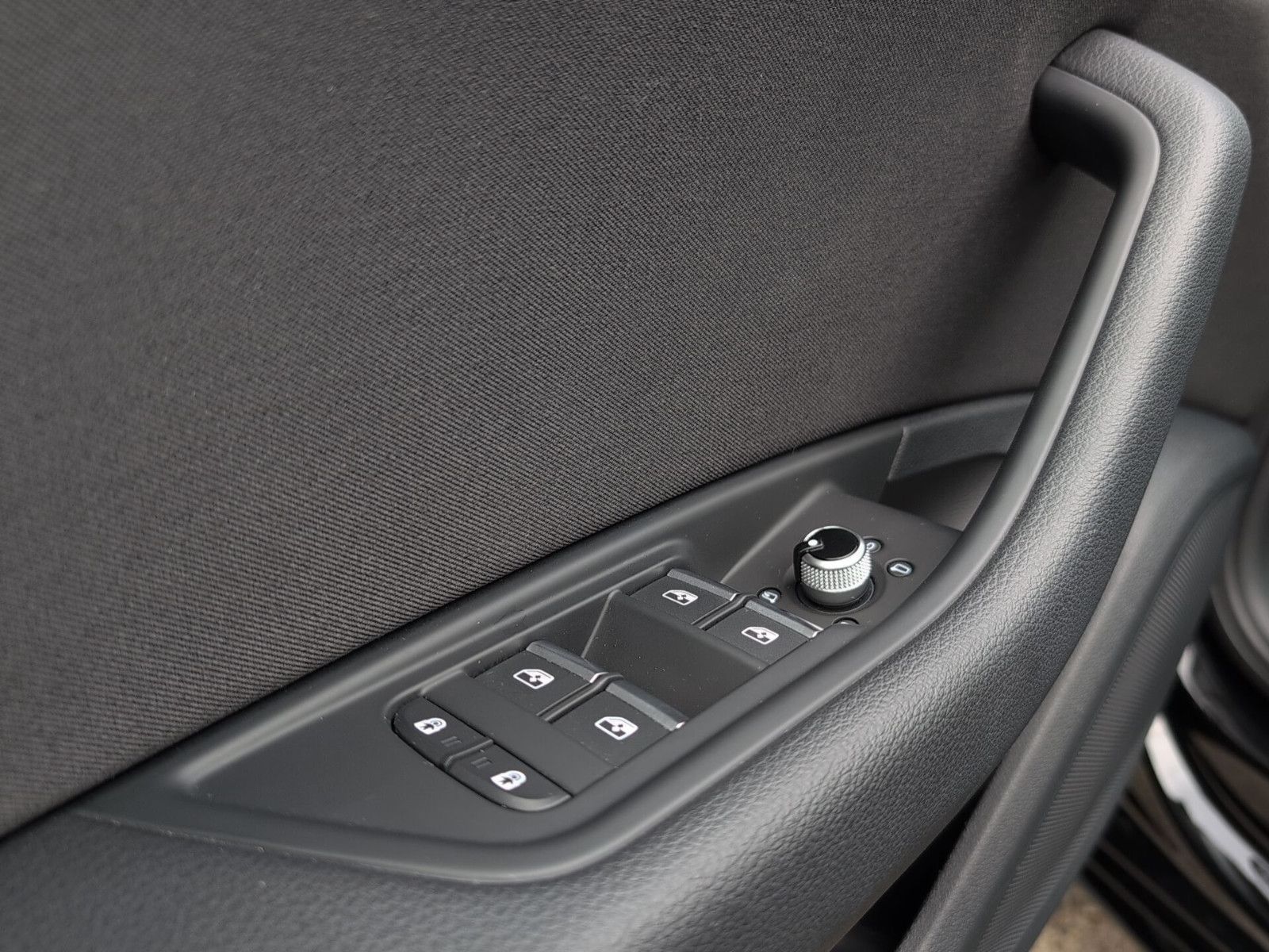Audi A4 40 TDI quattro advanced Virtual BLACK 18 LED foto 23