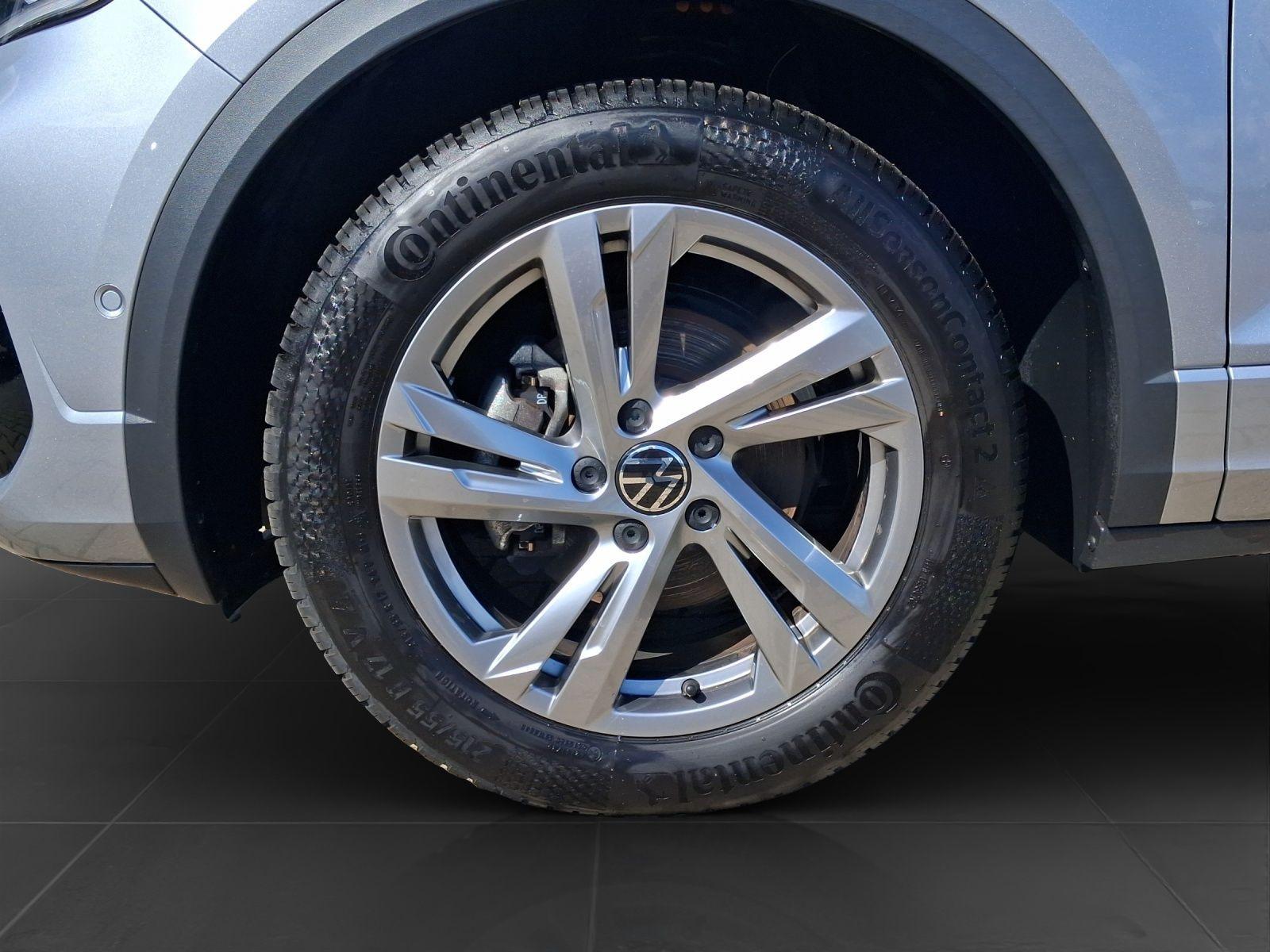 Volkswagen T-Roc 1.0 TSI R-LINE IQ.LIGHT IQ.DRIVE LM17