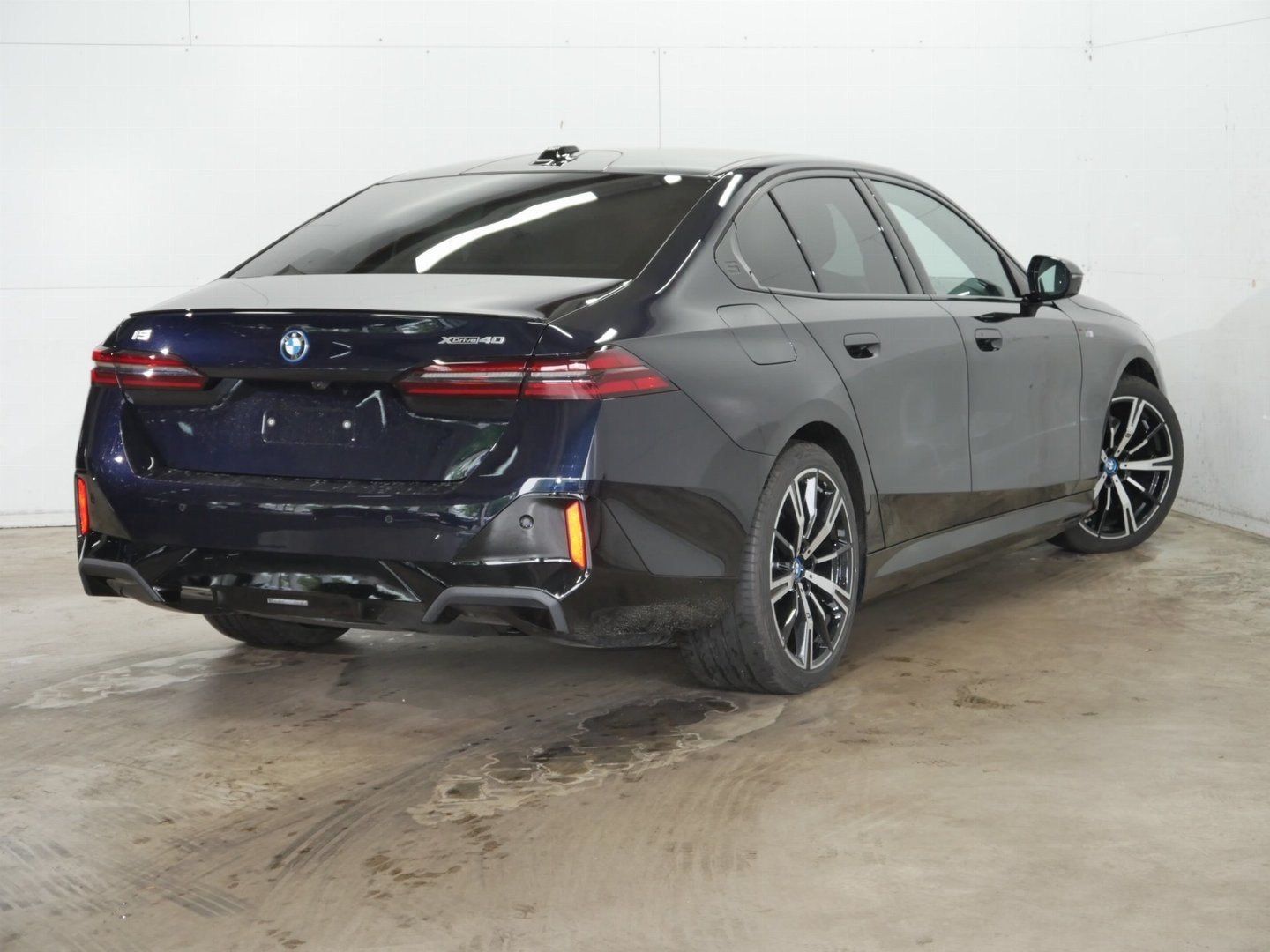 Fahrzeugabbildung BMW i5 xDrive40 M Sportpaket pro, aktive Sitzbelüftu