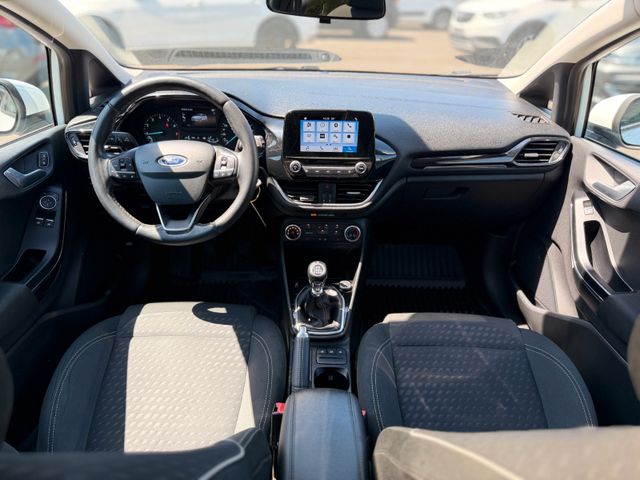 Ford Fiesta *SHZ*LED*LHZ*AC*MFL*PANO*