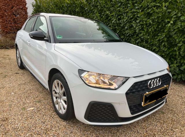 Audi A1 25 TFSI basis