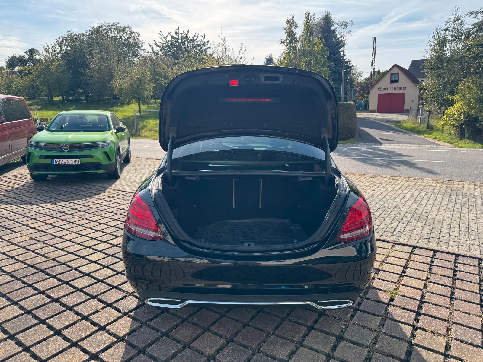 Mercedes-Benz C 180  Limousine Avantgarde mit LED