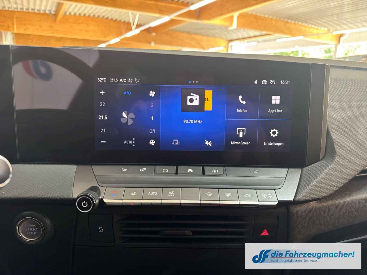 Fahrzeugabbildung Opel Astra L Sports Tourer Edition Navi Digitales Coc