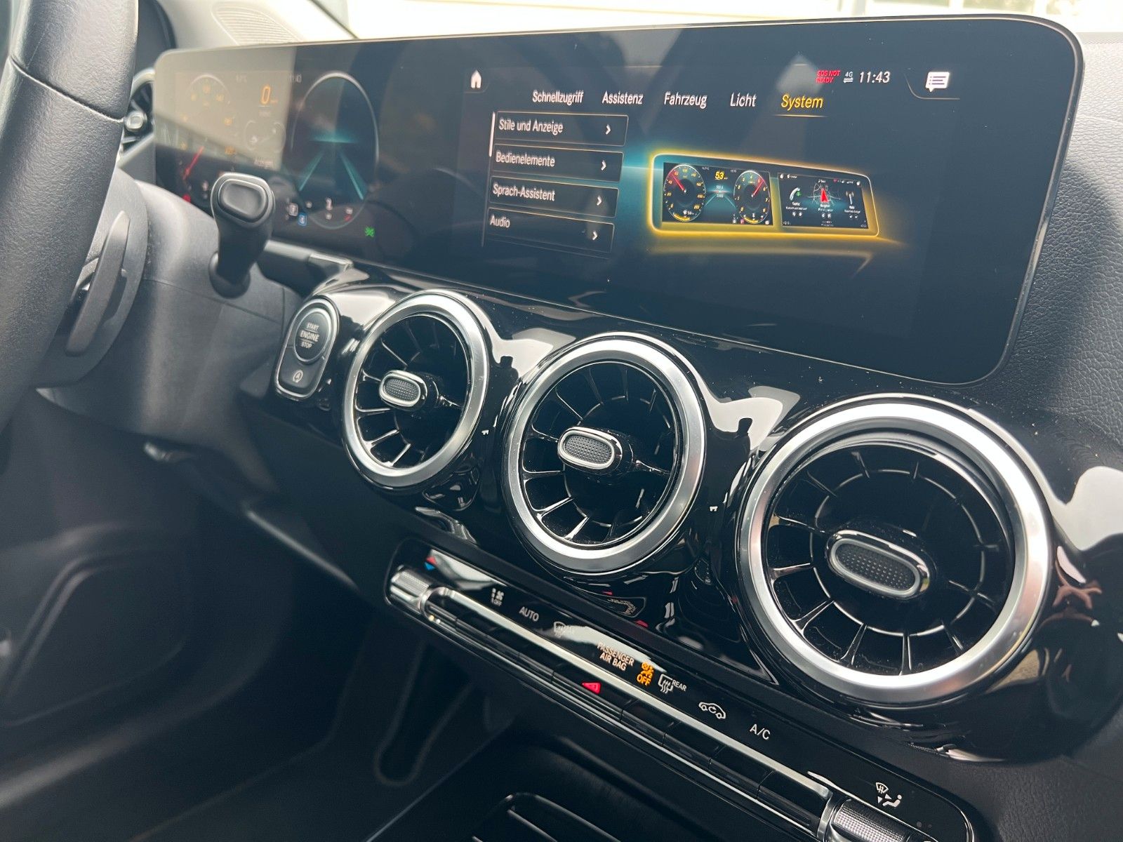 Fahrzeugabbildung Mercedes-Benz B 200+PROGRESSIVE+SH+PARKPAKET+BREMSASSISTENT+++