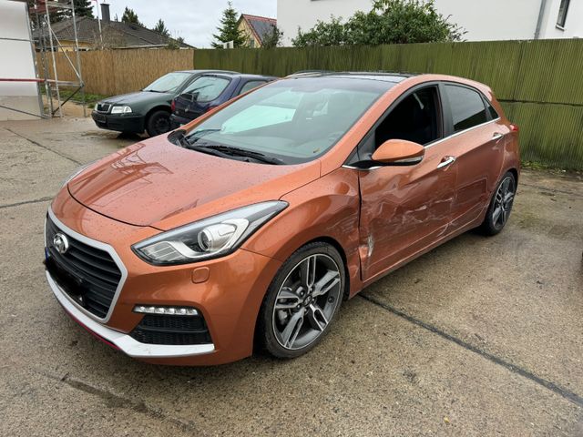 Hyundai i30 1.6 T GDI Turbo.Navi.Camera.