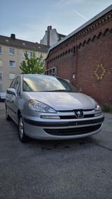 Peugeot PEUGEOT 807.  2.0 HDI - Peugeot 807 mit Diesel-Antrieb: Automatik