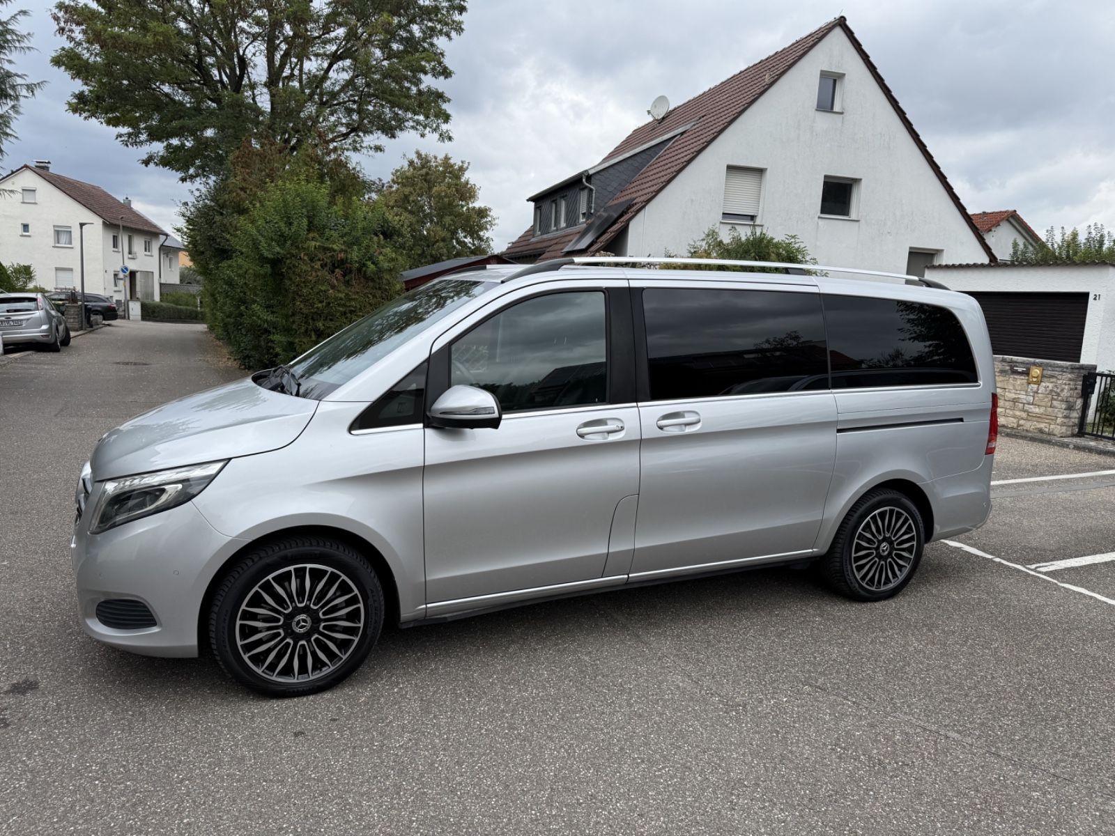 Mercedes-Benz V 250 d lang AVANTGARDE EDITION 1.Hand