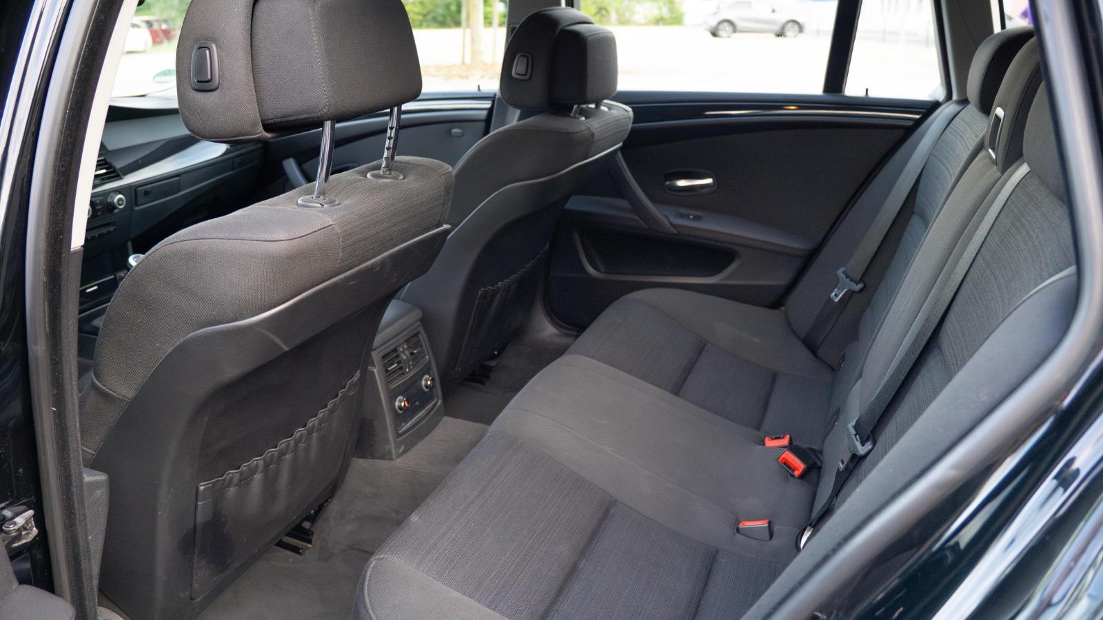BMW 520 2010 — photo 10
