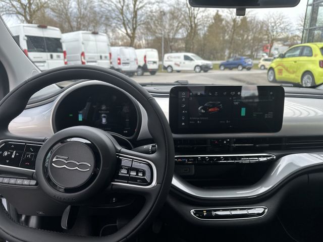 500e Cabrio 42kWh Style PAKET Klima Navi