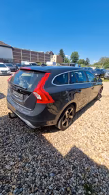Volvo V60 Kombi Momentum AWD - gebrauchte Volvo Kombis