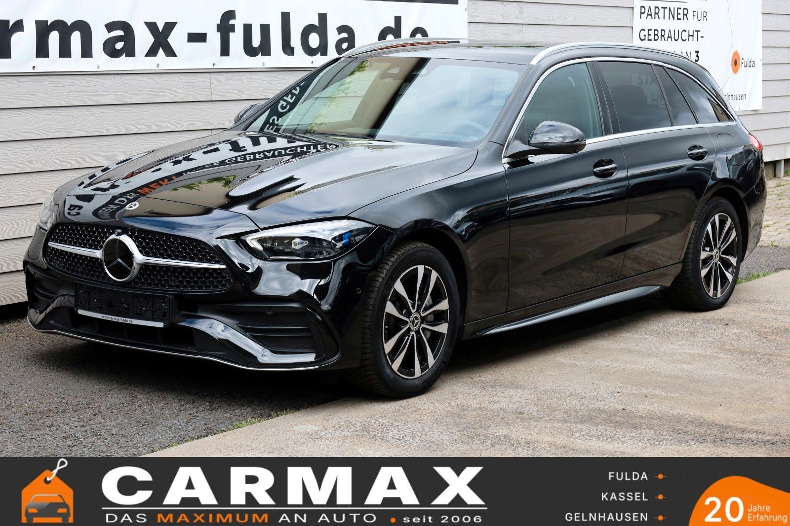 Fahrzeugabbildung Mercedes-Benz C 300e T AMG Line Leder,Navi,LED,HUD,SH,Park Pak