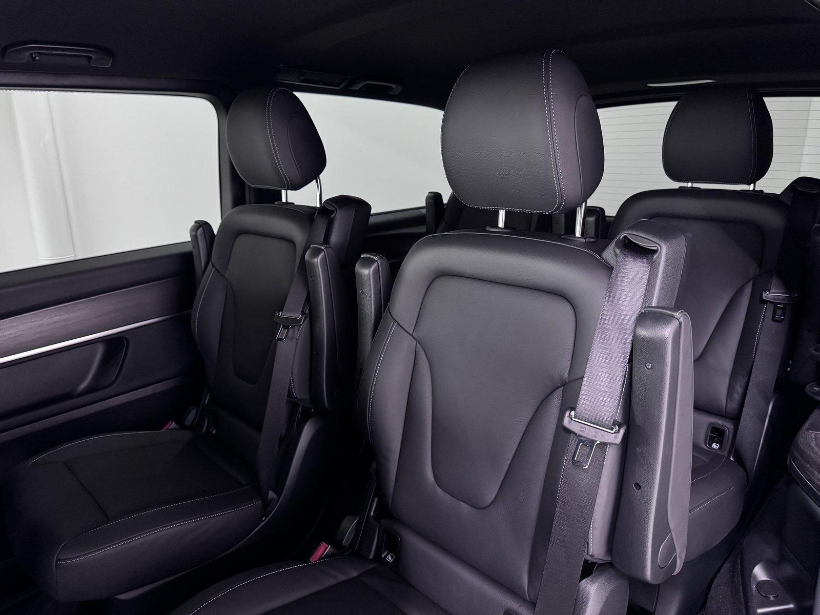 Mercedes-Benz V 250 d L 4M AVANTG+AMG+LED+AHK+360°+DISTRONIC