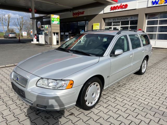 Volvo V70 2.4 Kombi D5 Automatik Leder