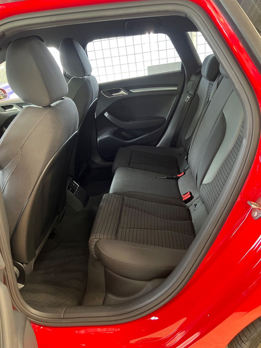 Fahrzeugabbildung Audi A3 Sportback ultra S line Sport *LED/MATRIX*