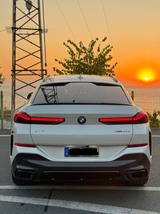 BMW X6 xDrive40d M-Paket *BMW-Garantie*Laser*Pano* - BMW X6 in Duisburg