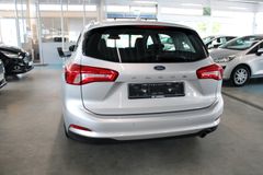 Fahrzeugabbildung Ford Focus Cool & Connect Automatik NAVI ACC AHK