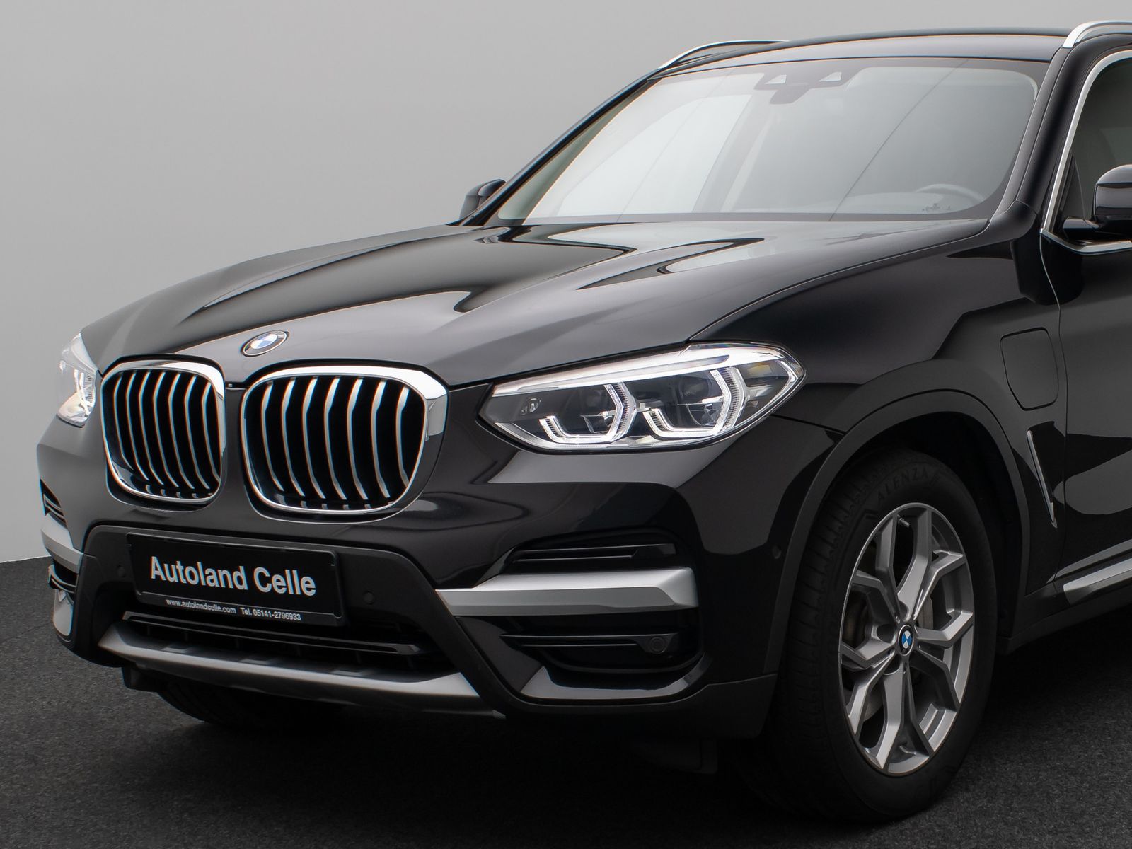 Fahrzeugabbildung BMW X3 xD30e xLine Kamera DAB HiFi Komfort Sport LED