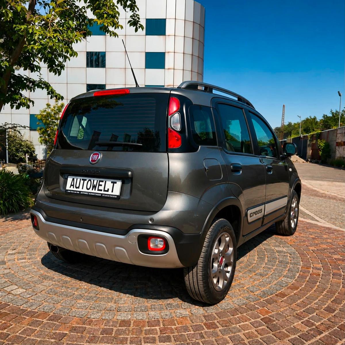 Fiat Panda Cross 4x4/1.Hand/Standhzg/SHZ/Klimaautom.