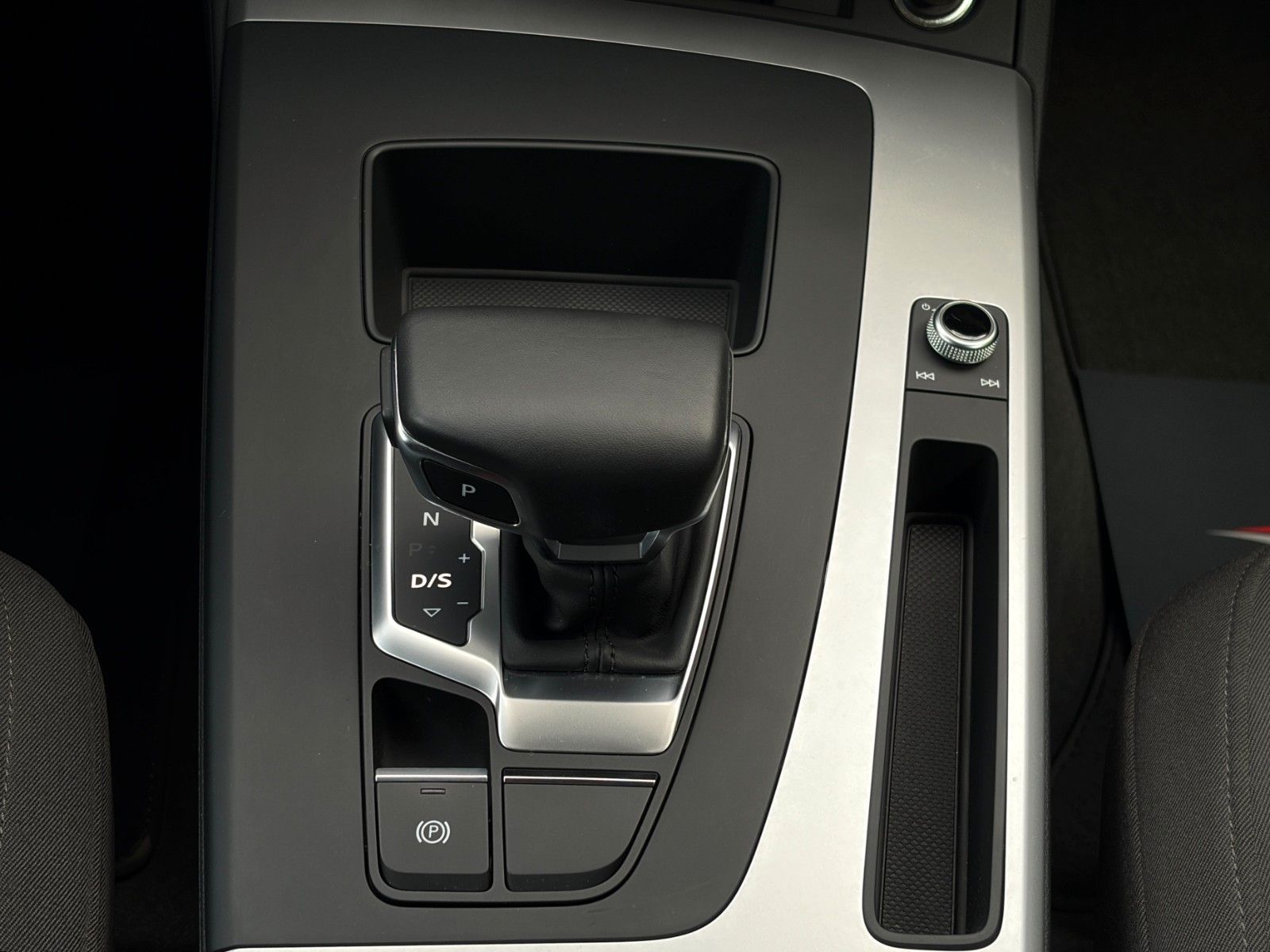 Fahrzeugabbildung Audi Q5 45 TFSI quattro S-line 3-Z.Klima Temp CAM VC