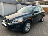 Volvo XC60 2.4D DRIVe Summum  - Volvo aus 2010: Geländewagen