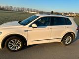 Volkswagen Tiguan 2.0 TSI 220 PS / DSG 4MOTION - gebrauchte SUVs in Iserlohn