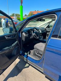 Ford S-Max - 12