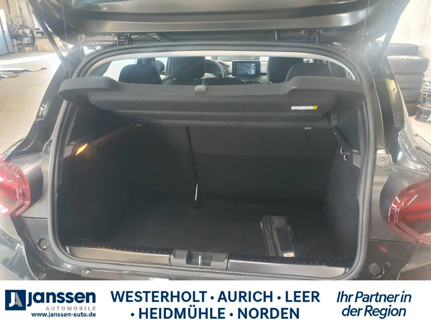 Fahrzeugabbildung Dacia Sandero Expression TCe 90