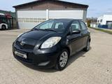 Toyota Yaris 1,33-l-Dual-VVT-i Sol*KLIMA* - Toyota Yaris mit Benzin-Antrieb: Limousine, mit Klimaanlage, Vvt I