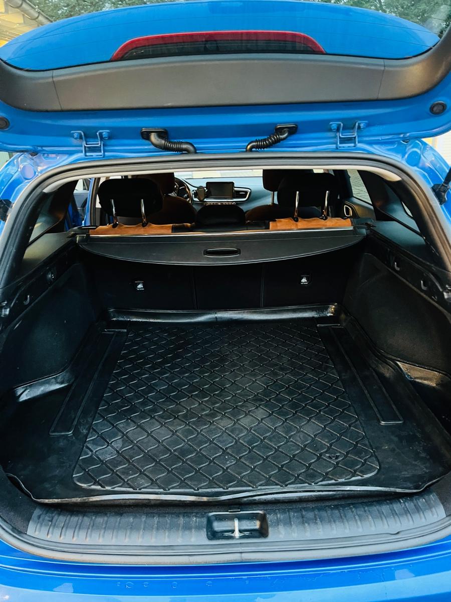 Kia cee'd 1.4 T-GDI Vision*AHK*Sitzh.*Kamera*8xAluR