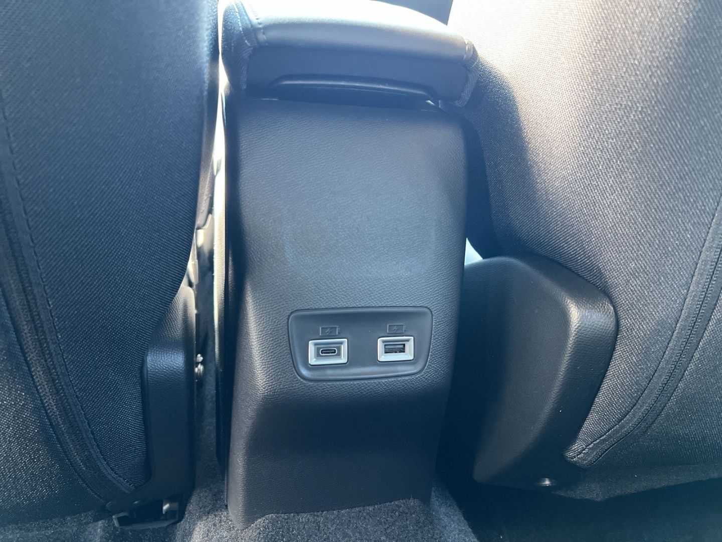 Peugeot 2008 - Bild 25