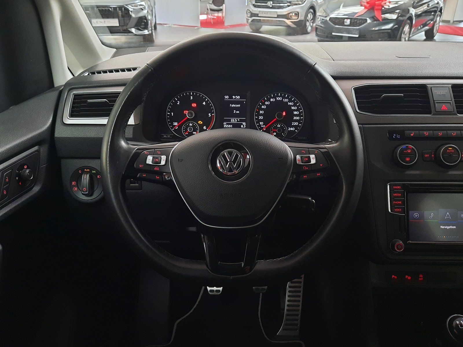 Fahrzeugabbildung Volkswagen Caddy TDI Join *Navi*AHK*Sitzhzg*PDC*Tempomat*