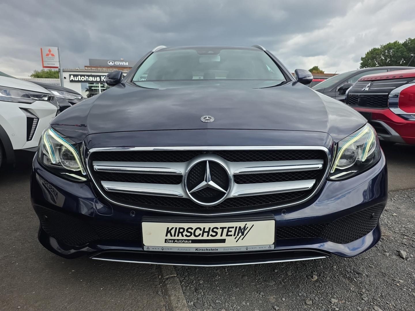 Mercedes-Benz E 220 d T Avantgarde Multibeam Navi Kamera Park