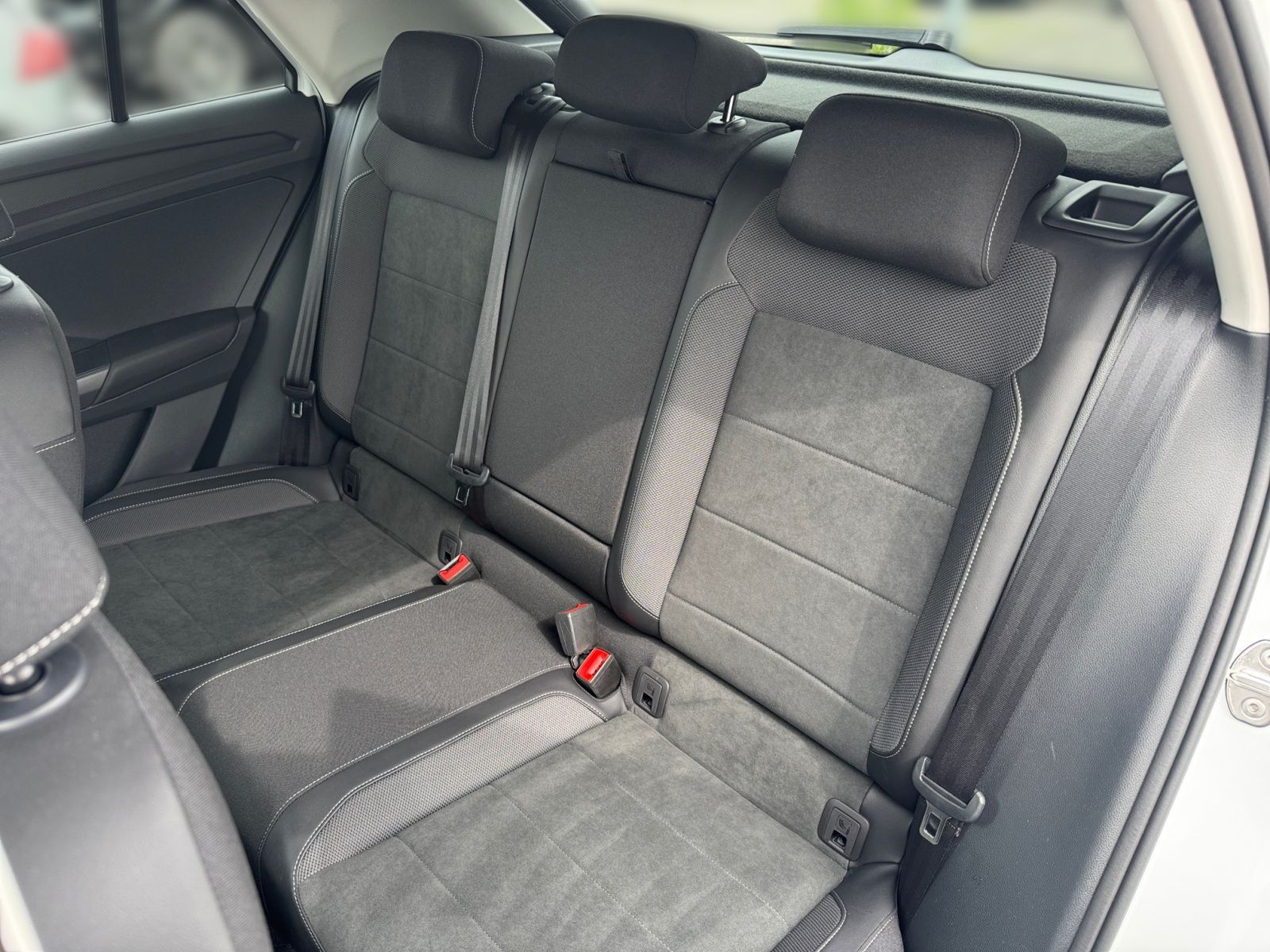 Volkswagen T-Roc - Bild 18