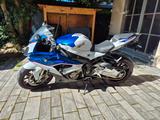 BMW S1000rr - BMW S1000R
