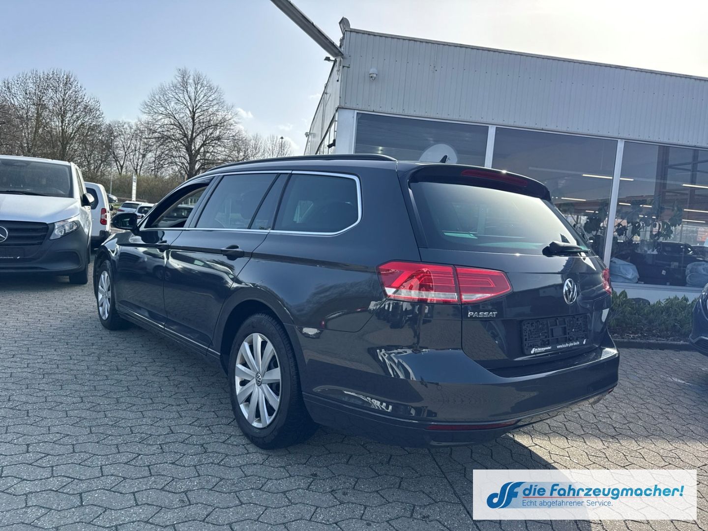 Fahrzeugabbildung Volkswagen Passat Variant Comfortline Start-Stopp *EXPORT