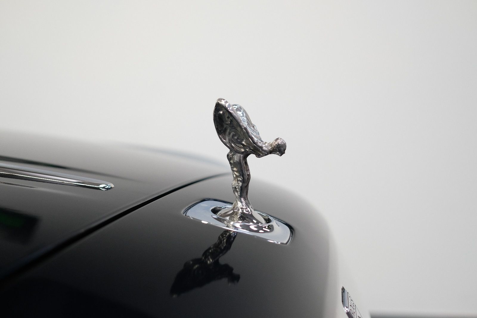 Fahrzeugabbildung Rolls-Royce Ghost Series II/PANORAMA/SITZBELÜFTUNG/HEADUP